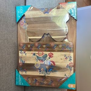 The Pioneer Woman Mazie Acacia Wood 3 Piece Cutting Board Set